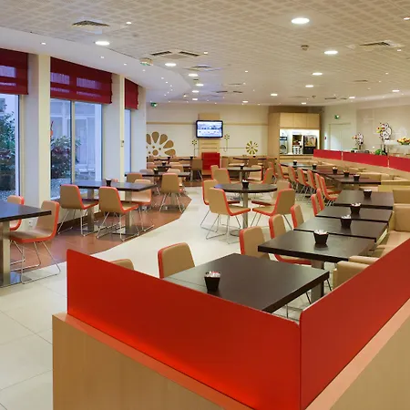 Hotel Ibis Montmartre Sacre-coeur 3*