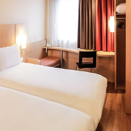 Hotel Ibis Montmartre Sacre-coeur 3*