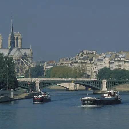 Hotel Ibis Montmartre Sacre-coeur 3*