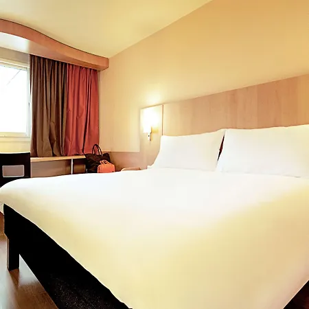 Ibis Montmartre Sacre-coeur Hotel 3*