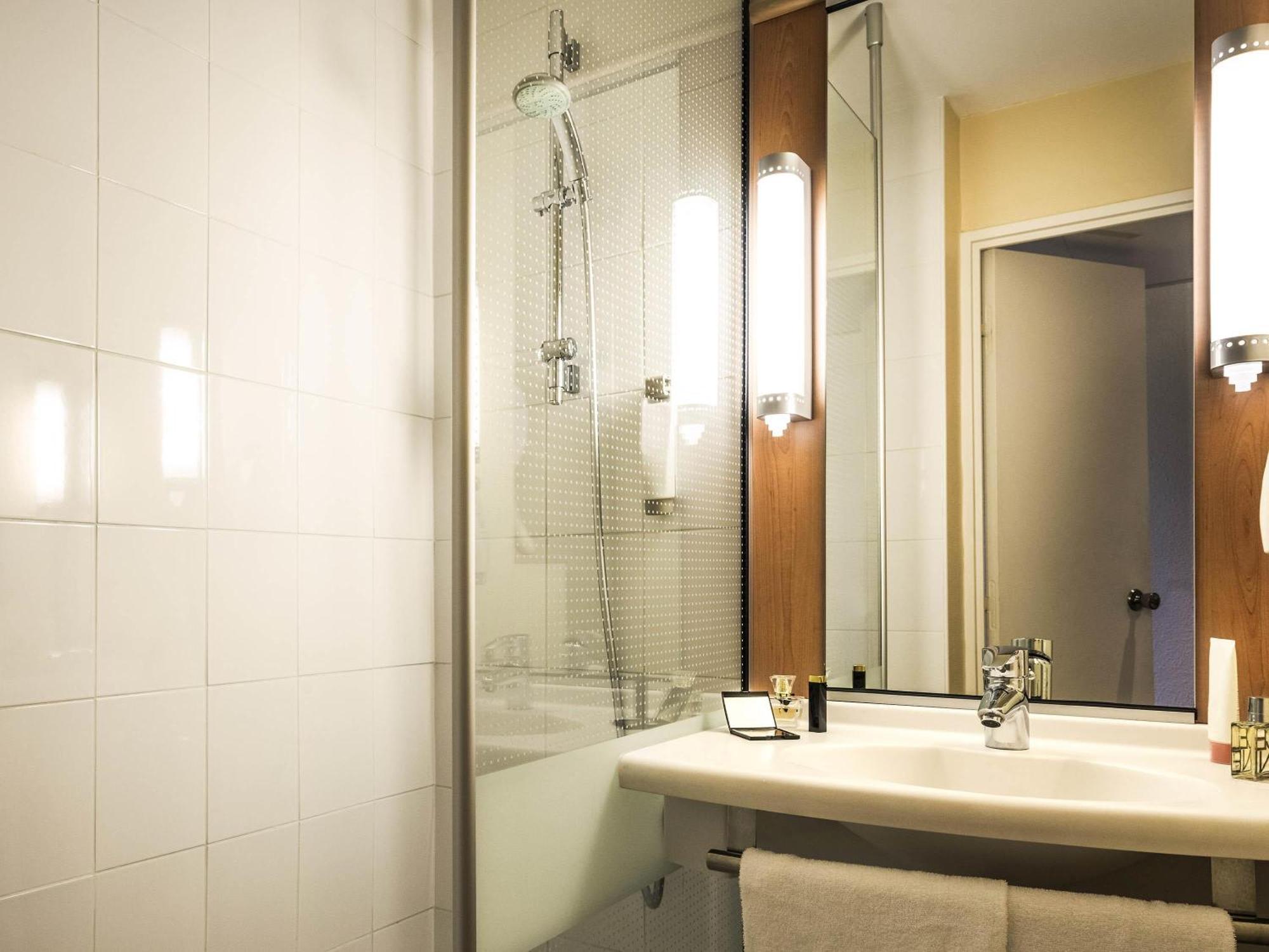 Hotel Ibis Montmartre 18ème 3*