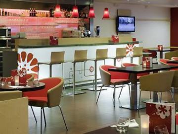 Ibis Montmartre Sacre-coeur Hotel 3*