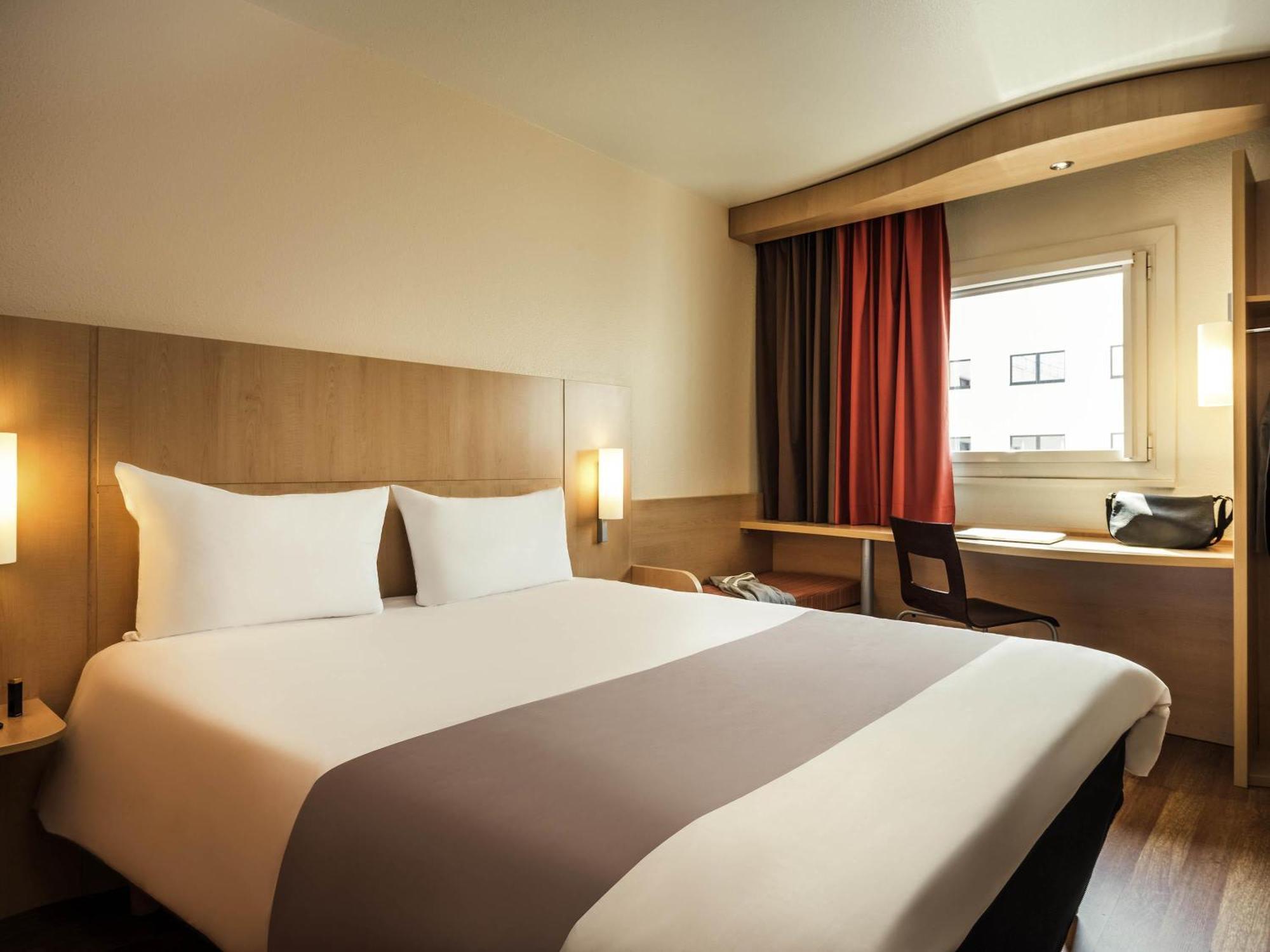 Hotel Ibis Montmartre Sacre-coeur 3*